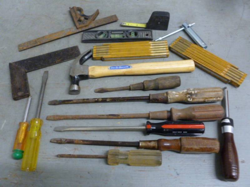 lot 119 image: Tools