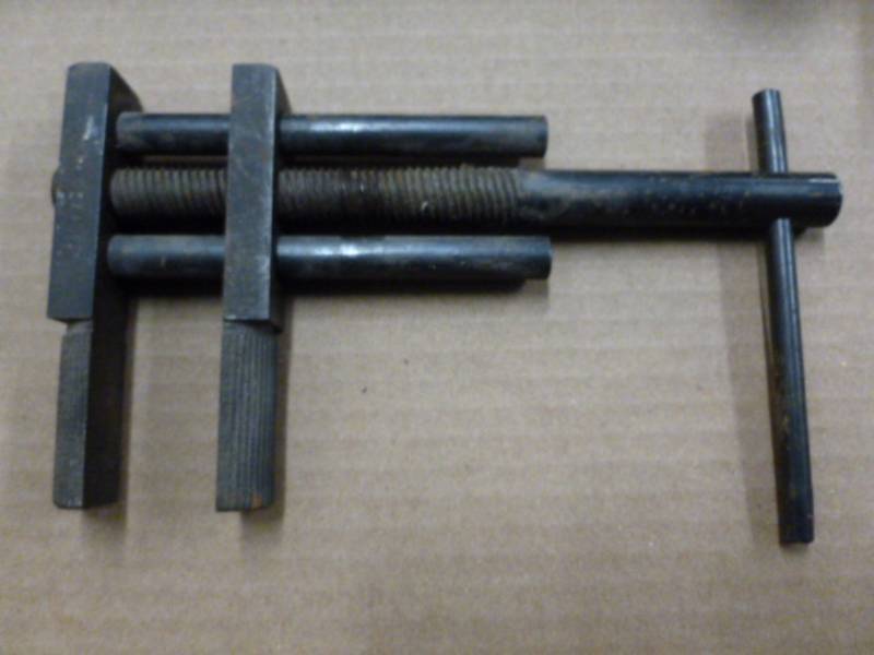lot 121 image: Vintage Tool