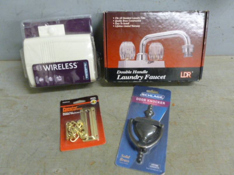 lot 124 image: New Items