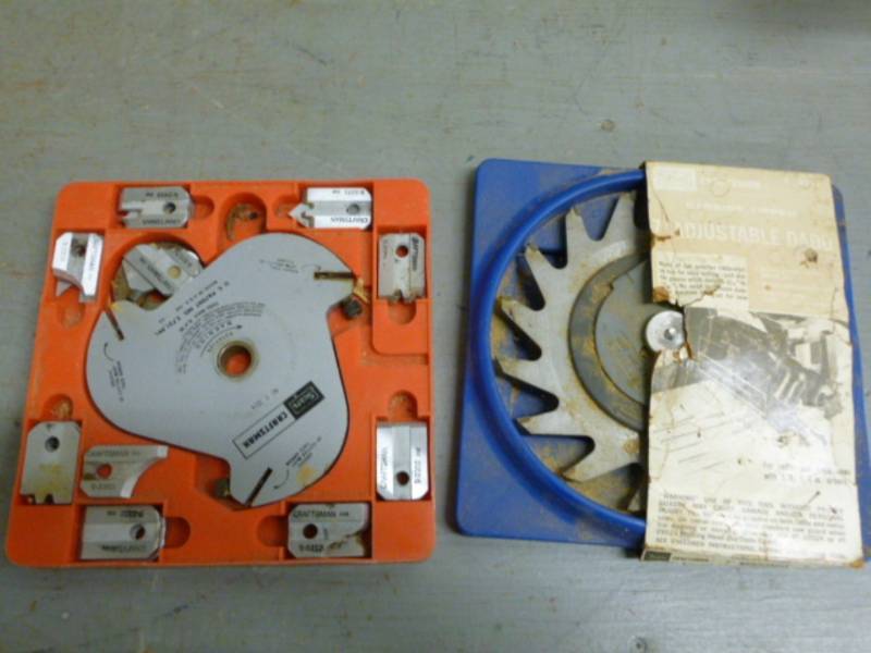 lot 176 image: Dado Set