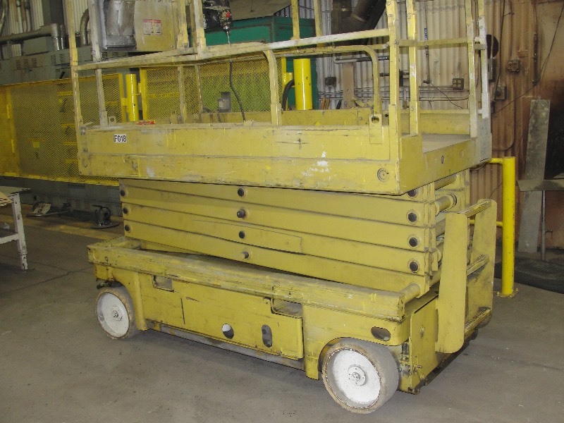 1 - MODEL # 1930  GENIE LIFT  ( 36 FT. LIFT HEIGHT )