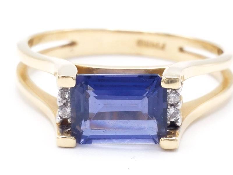 Elegant Blue Gem and Diamond Estate Ring in 14k Yellow Gold