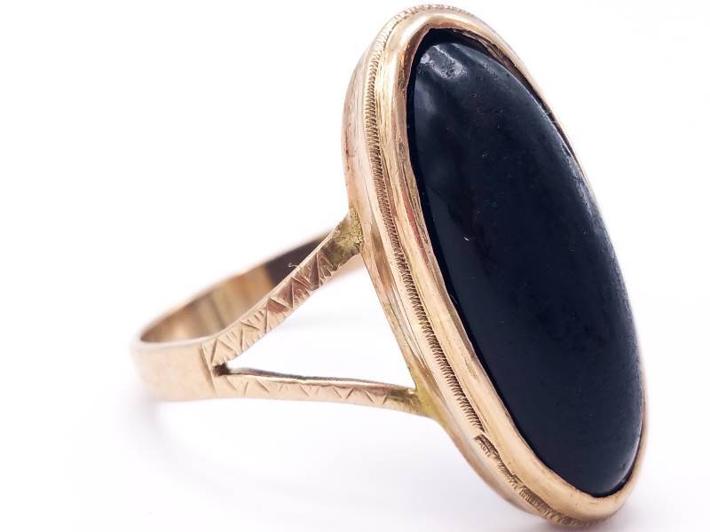 Ladies Black Oynx Estate Ring in 14k Yellow Gold