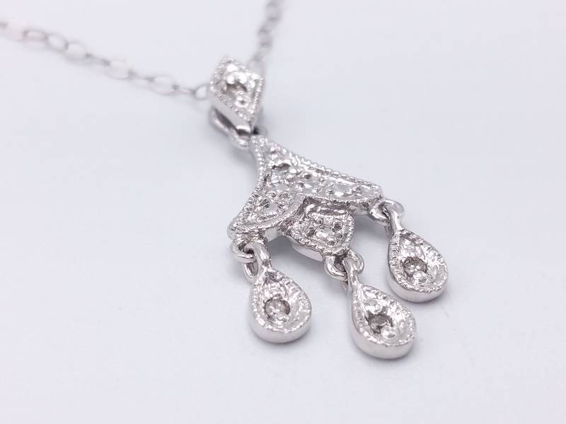 Ladies Diamond Estate Necklace in 10k White Gold