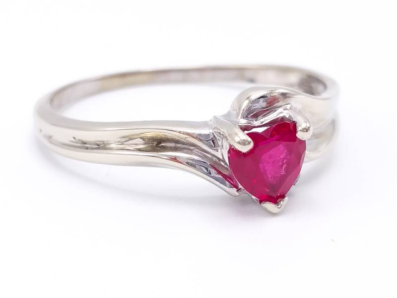 Lovely Natural Heart-Shaped Ruby Estate Ring in 10k White Gold