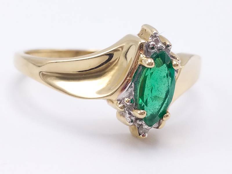 Ladies Emerald and Diamond Estate Ring in 10k Yellow Gold