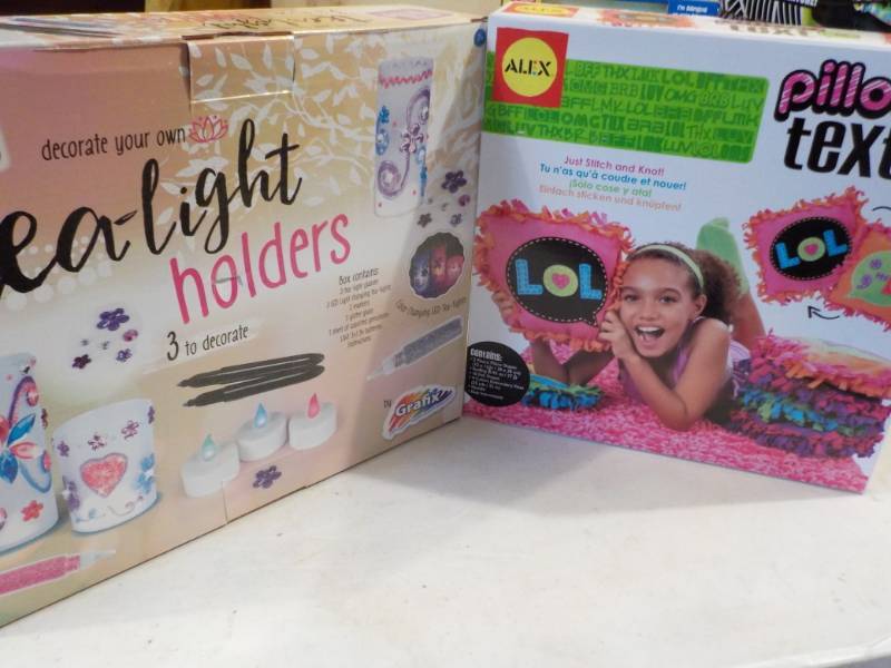 lot 10 image: Tea Light Holder and Pillow Text Ki...