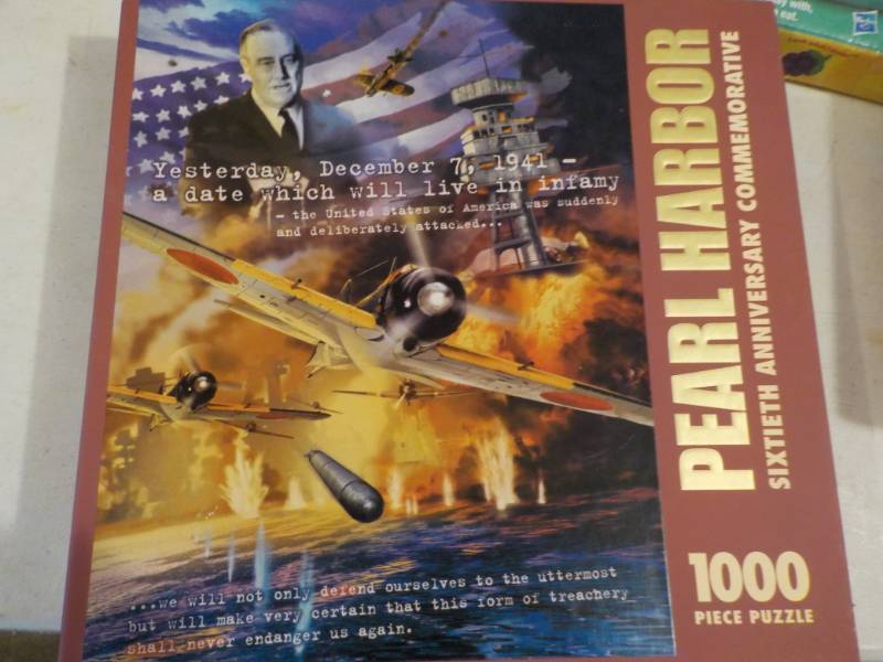 lot 13 image: Pearl Harbor 1000 pc Puzzle...