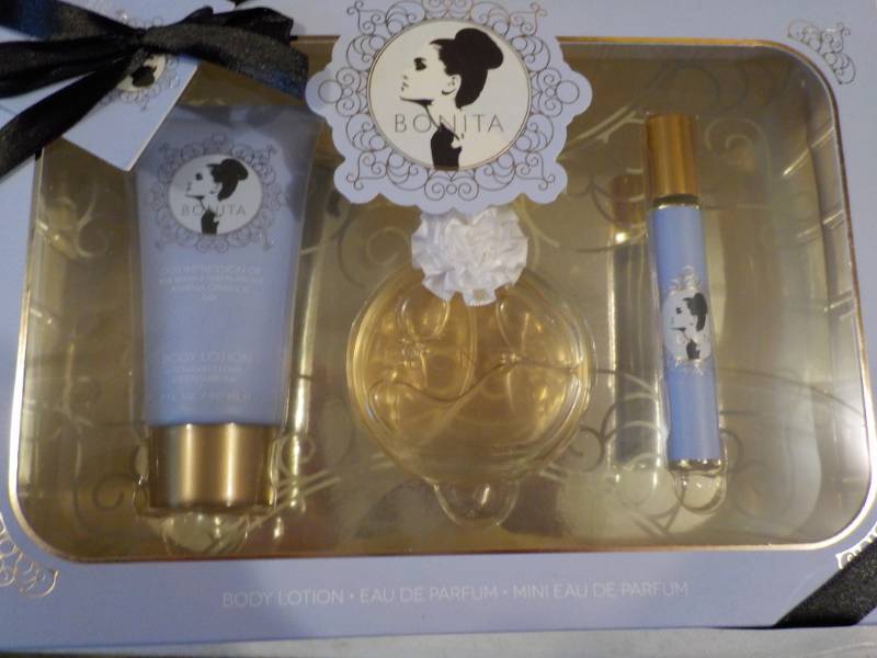 Ariana Grande Fragrance Gift Set Xx Brand New Toys Games Christmas Decor Lighting Food Candy Condiments More K Bid