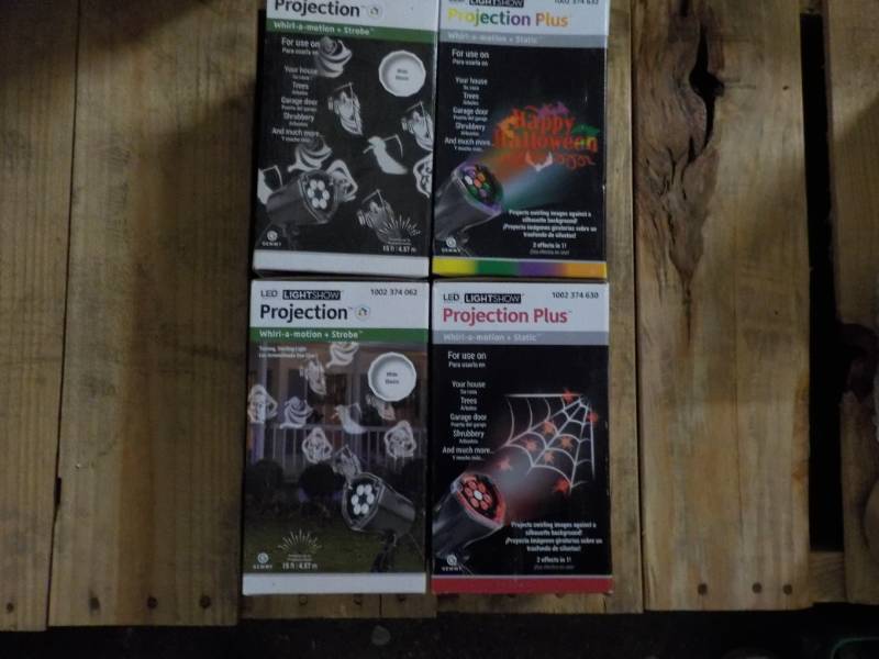 lot 110 image: Lot of 4 Projection Plus Lights Sho...