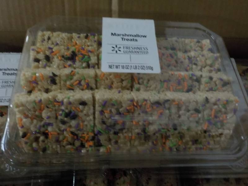lot 131 image: 6 - 1 lb. 2 oz Package of Marshmall...