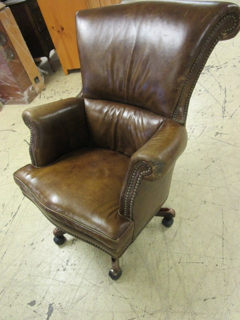 LEATHER DESK CHAIR