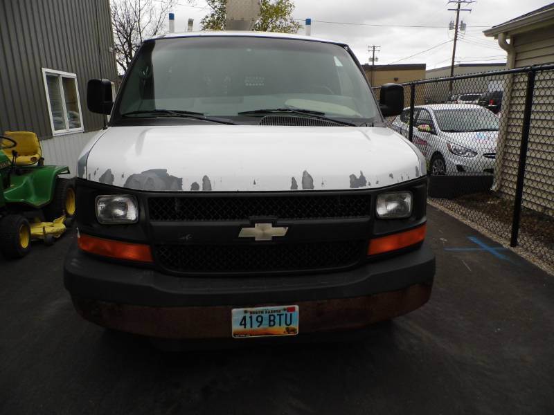 2005 Chevrolet Cargo Van - No Reserve