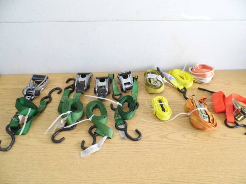lot 17 image: Rachet Straps