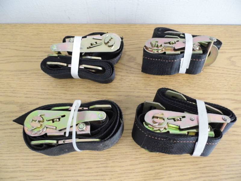 lot 18 image: Rachet Straps