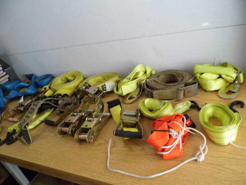 lot 20 image: Rachet Straps