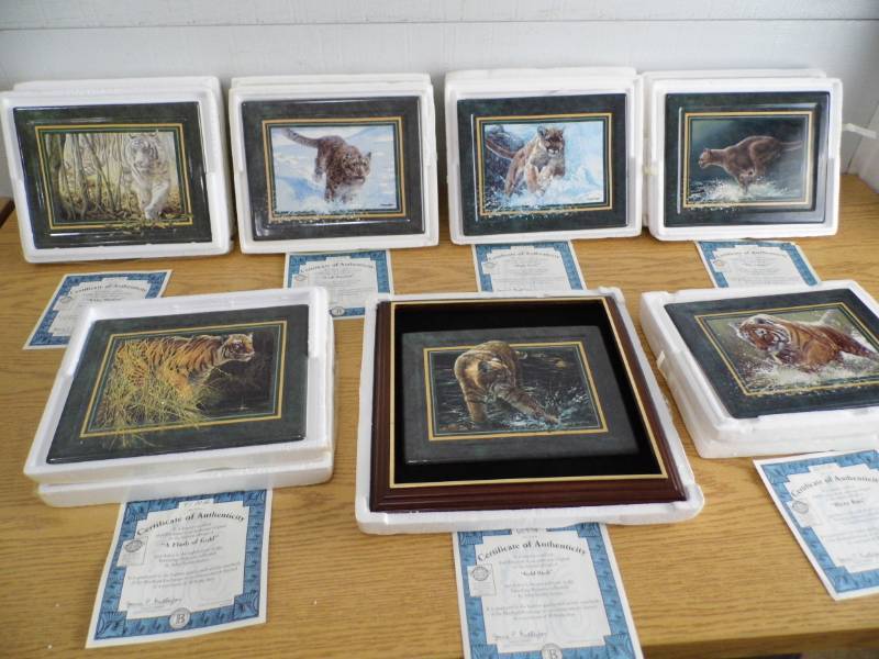 lot 23 image: Collector Porcelain Plates