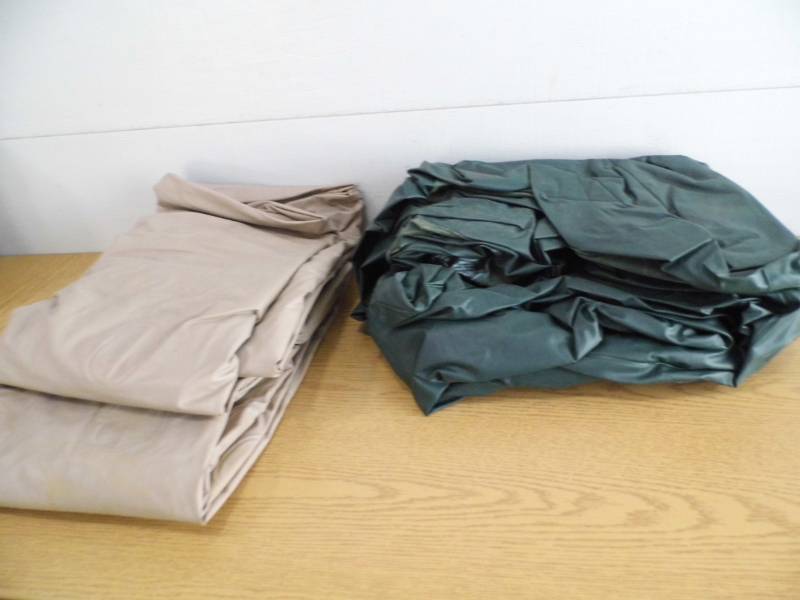lot 26 image: 2 Air Beds