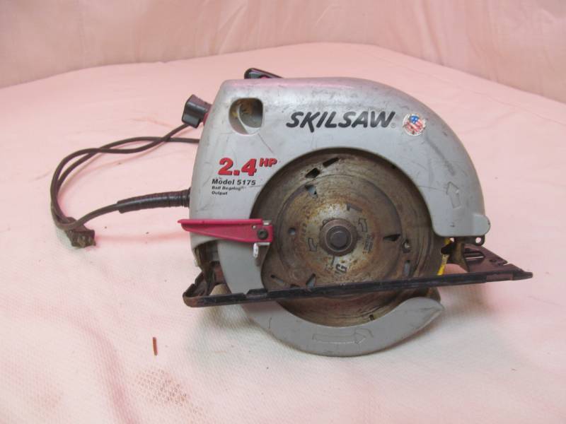 lot 18 image: Skilsaw Circular saw