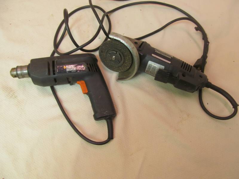 lot 24 image: Black and Decker drill, grinder