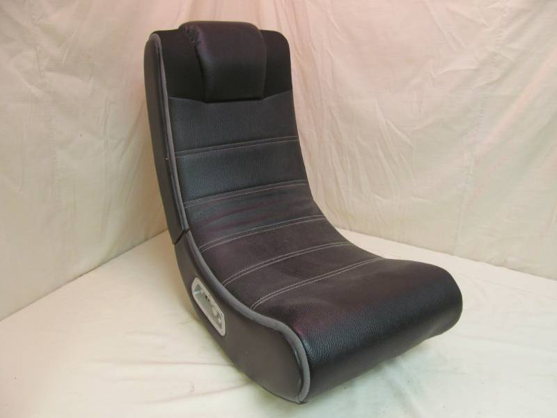 lot 51 image: Vrocker gaming chair