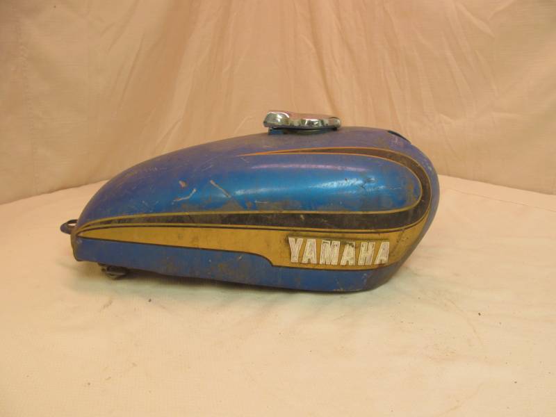 lot 60 image: vintage Yamaha motor cycle gas tank