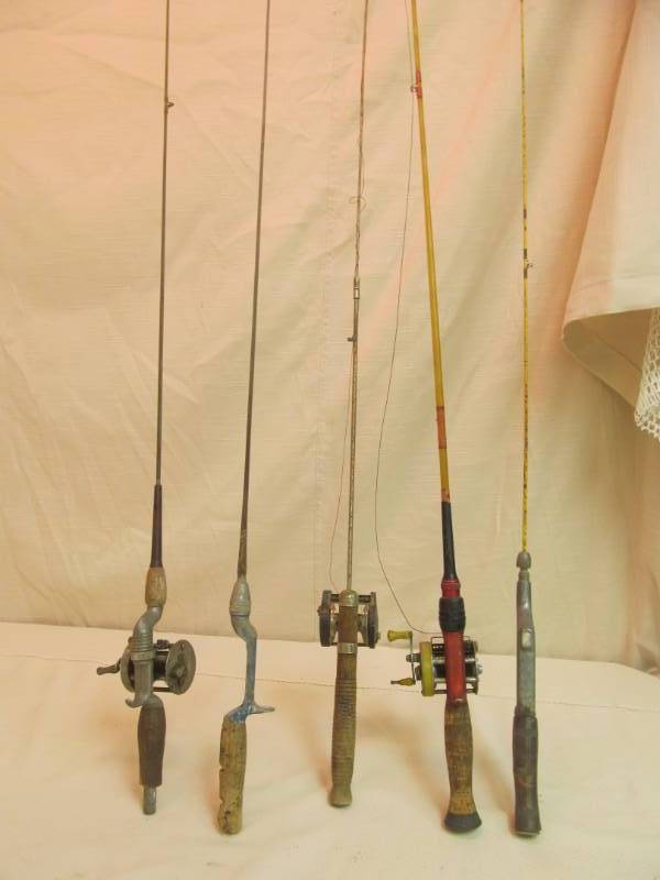 lot 68 image: vintage fishing rods