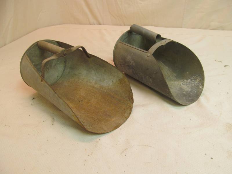lot 94 image: antique grain scoop ,vintage grain scoop