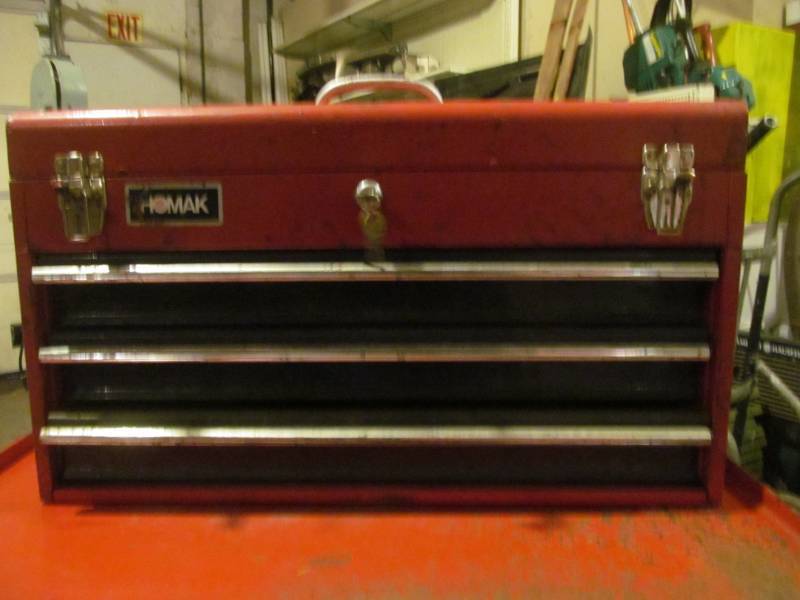 lot 109 image: Mohawk tool box