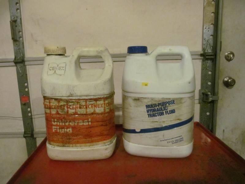 lot 121 image: Multi Purpose tractor fluid