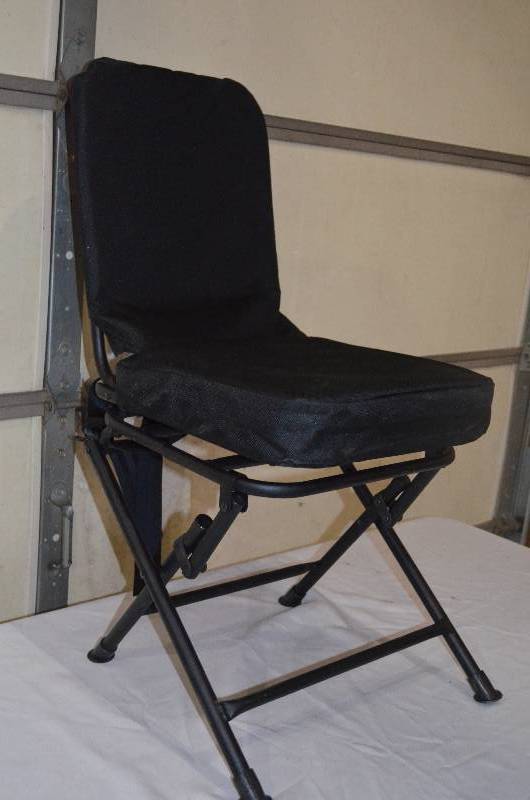 lot 17 image: Sportsman 221