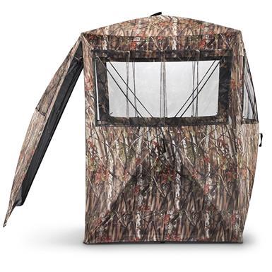 lot 63 image: Sportsman 221