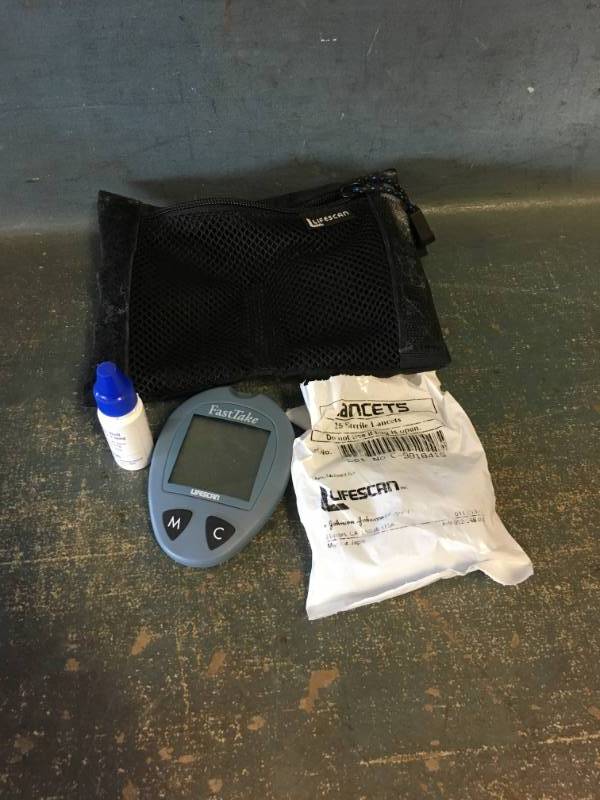 lot 24 image: Lifescan Blood Glucose Meter