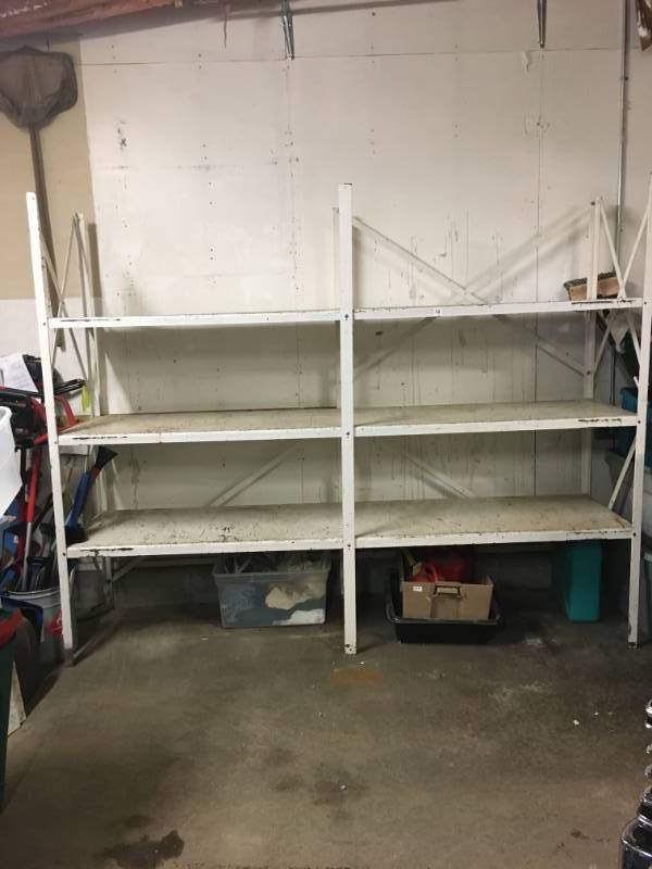 lot 16 image: Metal Shelving Unit