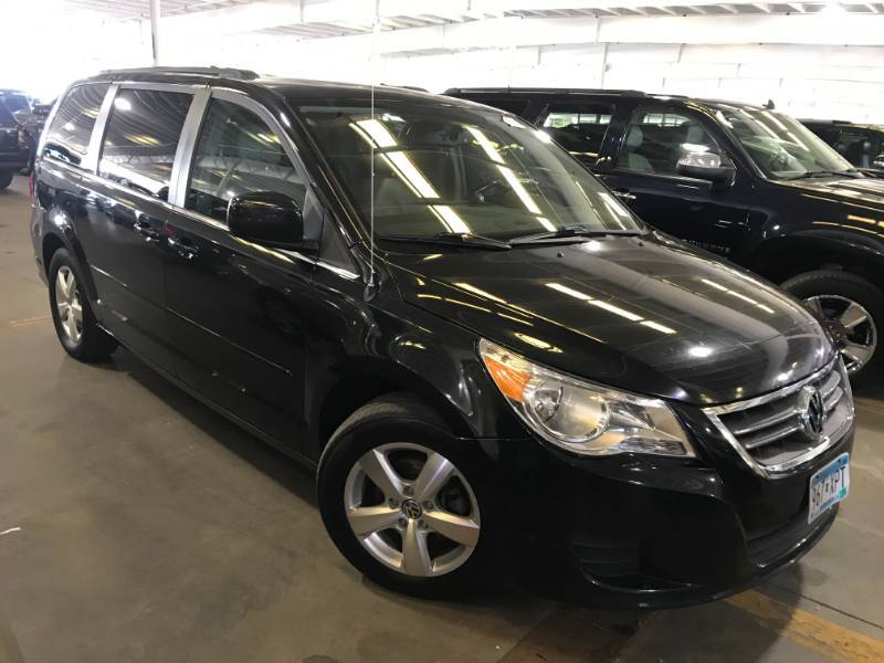 2011 Volkswagen Routan SEL