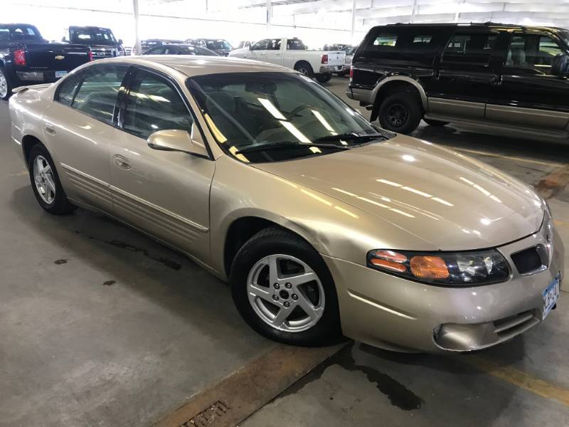 2005 Pontiac Bonneville SE