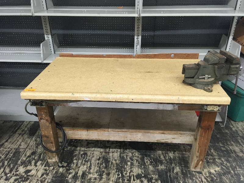 lot 1 image: Work Bench W Vise & Outlets