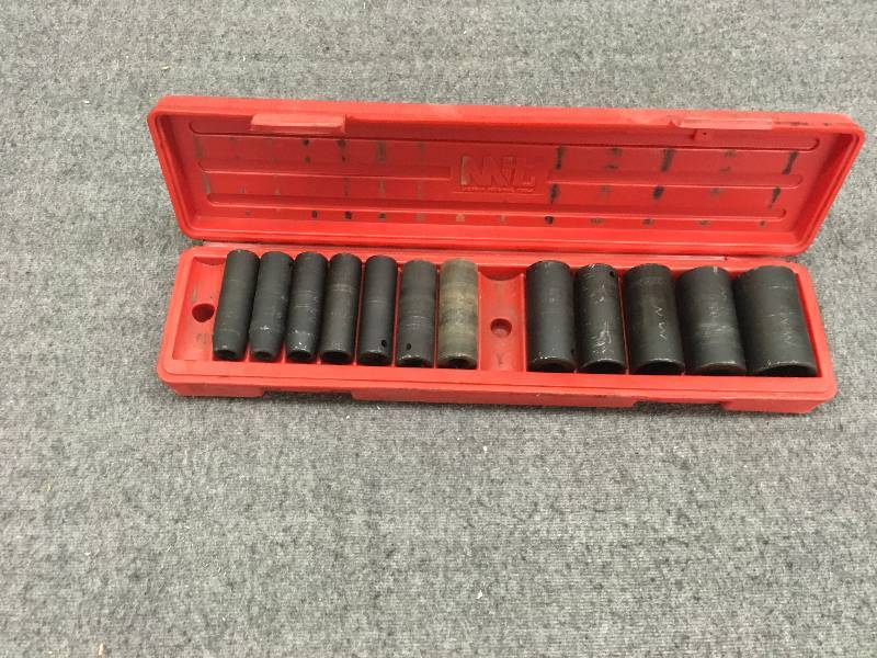 lot 3 image: 12 Pc. Deep Socket Set