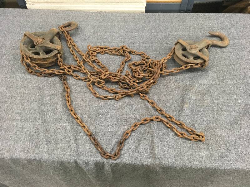 lot 15 image: Pulley