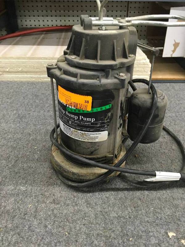 lot 38 image: 13 HP Submersible Sump Pump