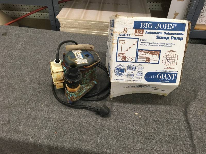 lot 43 image: Big John 13 HP Automatic Submersible Sump Pump