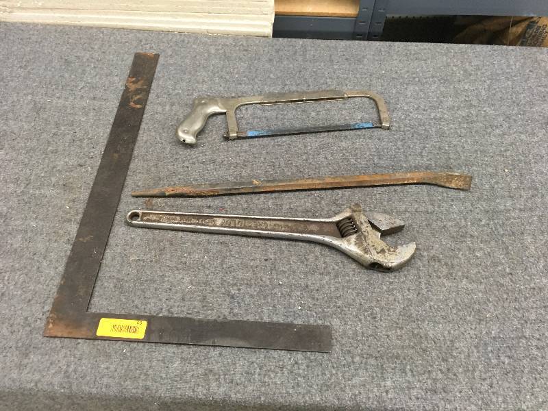 lot 60 image: Misc Tools