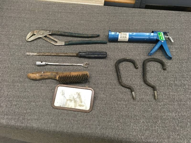 lot 66 image: Misc Tools