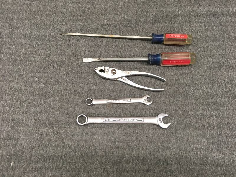 lot 70 image: Misc Tools