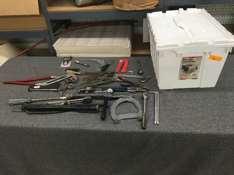 lot 78 image: Misc Tools & Storage Container