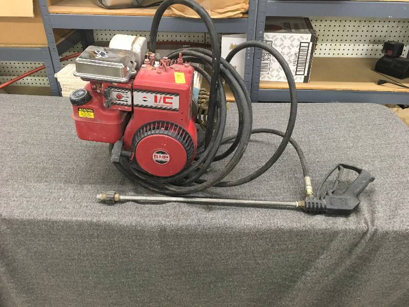 5 HP Briggs & Stratton Pressure Washer October Tool & Equipment