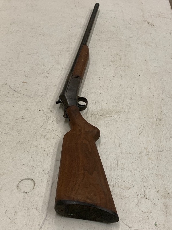 lot 5 image: Harrington & Richardson Break-Barrel Shotgun