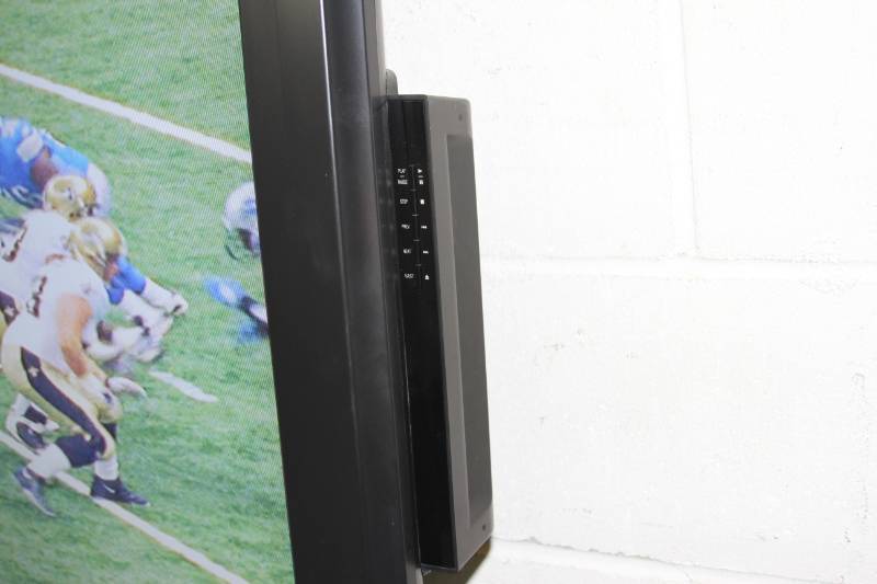 lot 21 image: RCA 40 HD Display  Monitor Combo TV & Built-in DVD Player