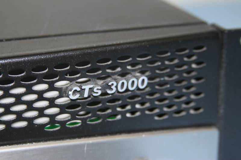 lot 55 image: Crown CTs3000 Two-Channel Pro Audio Power Amplifier