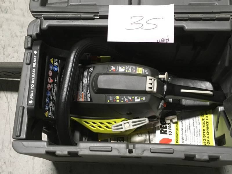 lot 35 image: Ryobi RY3714 RY3716 16 Chainsaw Heavy-Duty Case   USED